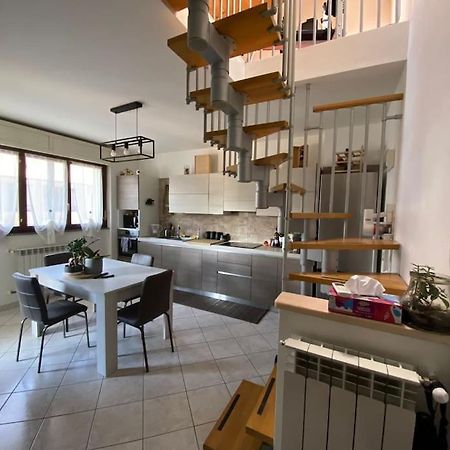 "Come A Casa" - Appartamento Gigi - Self Check In - Ospedale Humanitas - Forum Assago - Tram15 Роццано Екстер'єр фото