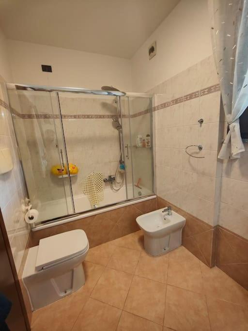 "Come A Casa" - Appartamento Gigi - Self Check In - Ospedale Humanitas - Forum Assago - Tram15 Роццано Екстер'єр фото